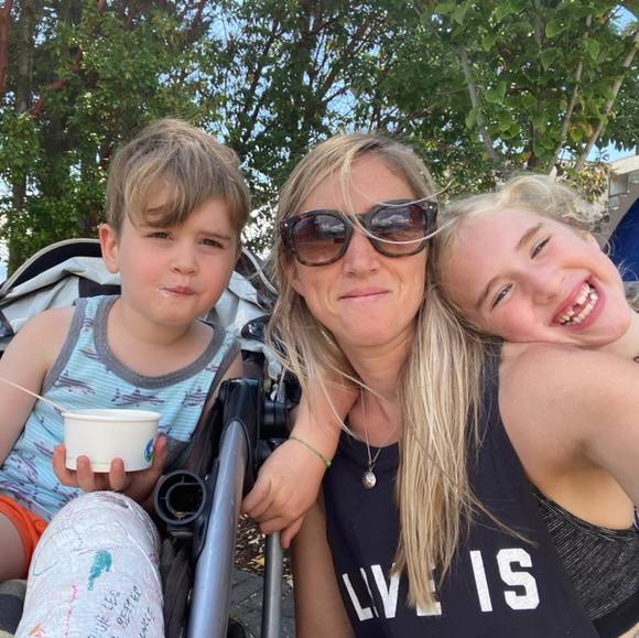 Meet your Posher, Rochelle - Picture 1 of 1